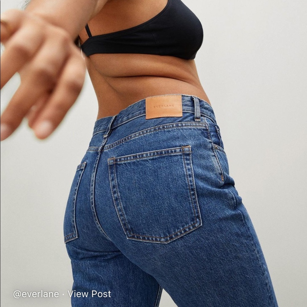 Everlane • High Rise mid blue straight Jeans